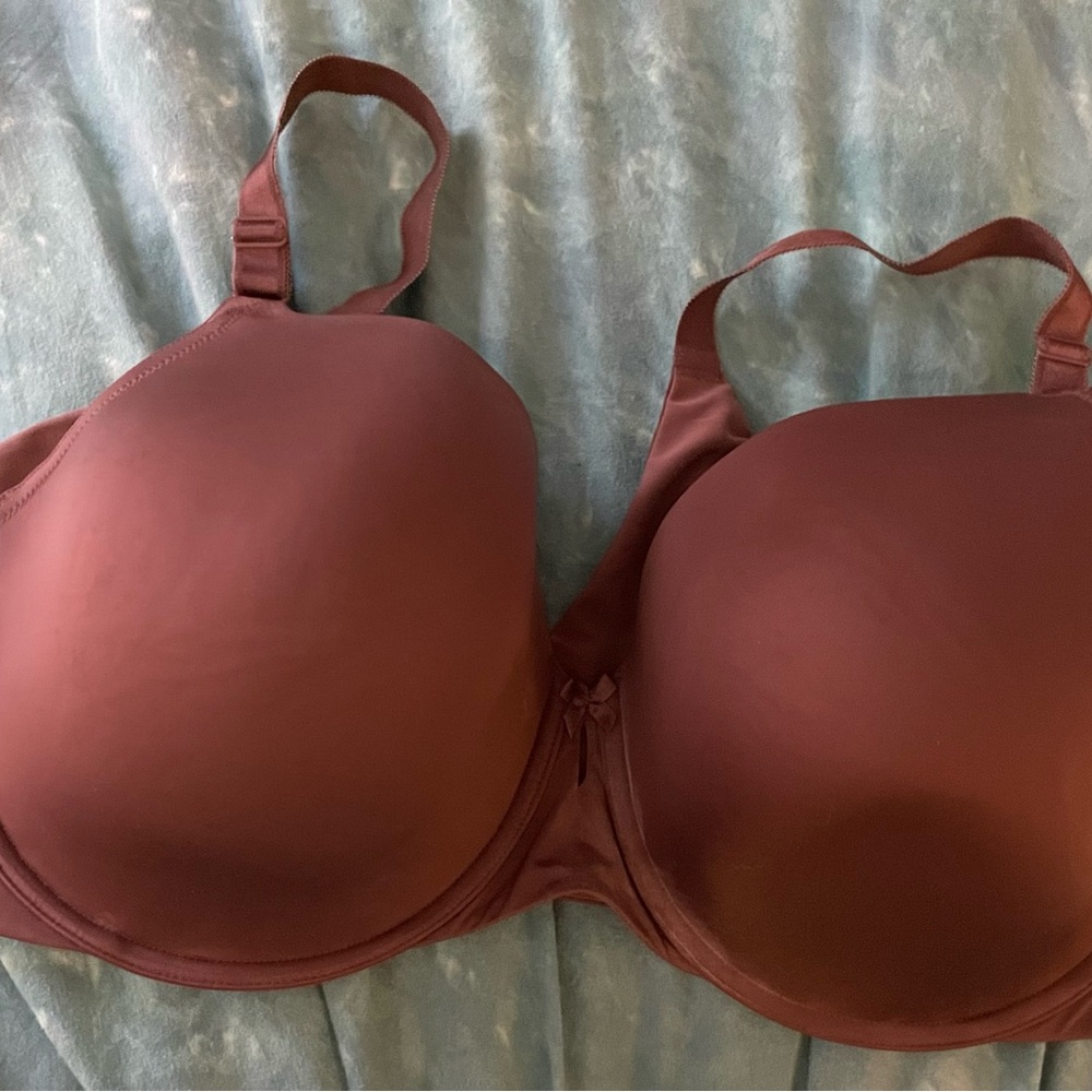 Brand new without tags, never worn, size 50c bra